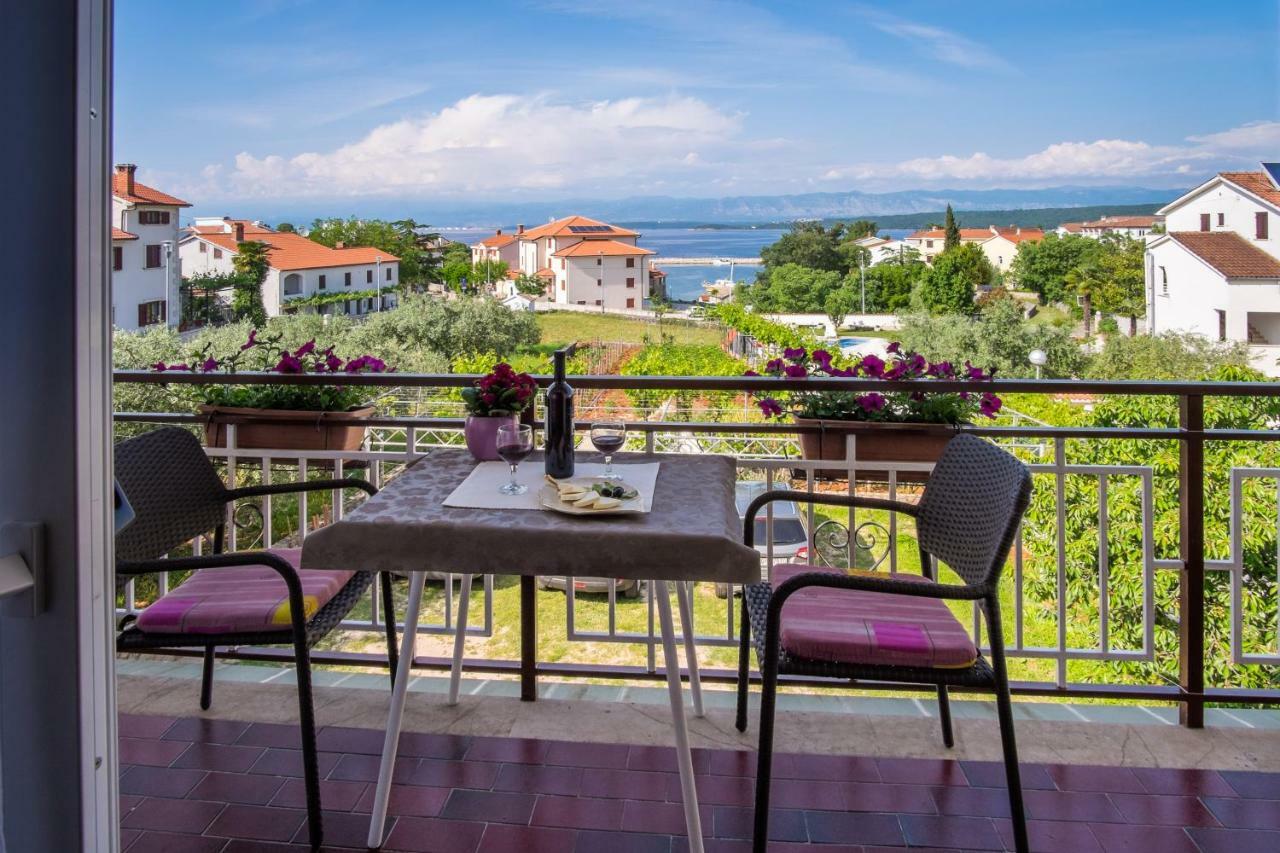 Apartmani Dujmovic Malinska Luaran gambar